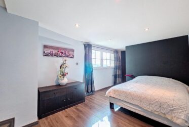 7 Rooms House