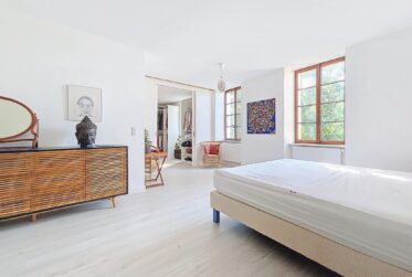 7 Rooms House