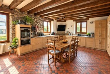 Character apartment with a private 300 sqm garden for rent