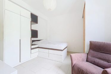 8-Room Villa with Pool