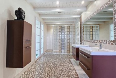 7 Rooms House