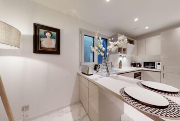 Spacious fully furnished villa with 5 bedrooms, jacuzzi and terraces to rent in Veigy-Foncenex, near Geneva