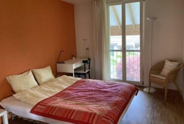 Furnished House with Private Garden for Rent in Saint-Livres — Short-Term Rental