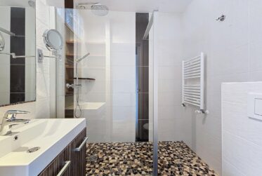6 Rooms House, Terraced house
