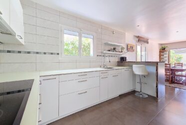 6 Rooms House, Terraced house