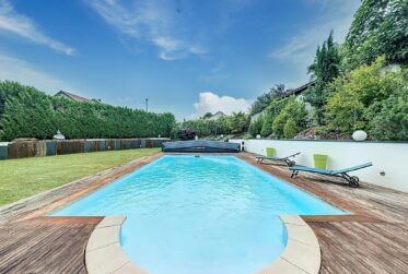 7 Rooms House