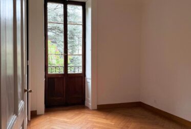 4 Rooms Flat