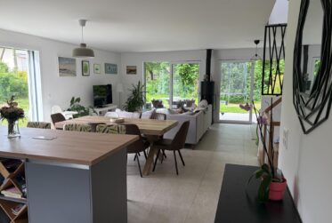 Modern Villa in Vésenaz