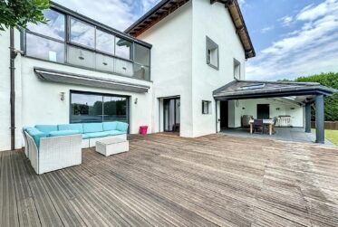 7 Rooms House