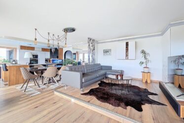 6 Rooms Flat, Penthouse