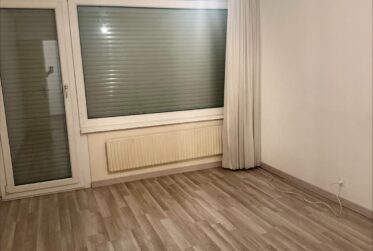 Through apartment