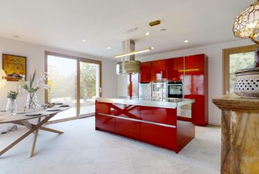 Spacious fully furnished villa with 5 bedrooms, jacuzzi and terraces to rent in Veigy-Foncenex, near Geneva
