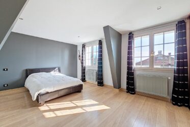 7 Rooms House