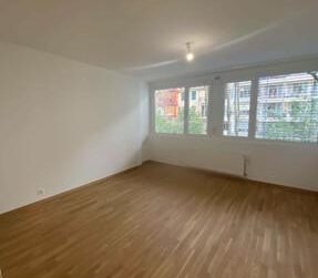 77 sqm, 5-room apartment for rent on Rue Marignac, Geneva - Lease takeover
