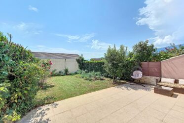 6 Rooms House, Terraced house