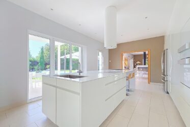 8-Room Villa with Pool