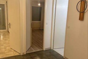 Through apartment