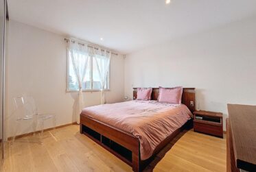 9 Rooms House