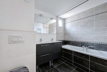 4 Rooms Flat