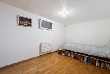 6 Rooms House, Terraced house