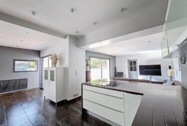 7 Rooms House