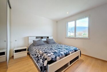 9 Rooms House