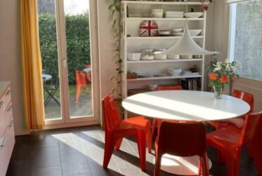 Furnished House with Private Garden for Rent in Saint-Livres — Short-Term Rental