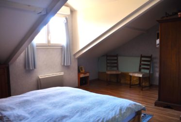 4 Rooms House