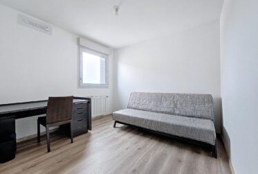 4 Rooms Flat