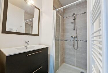 4 Rooms Flat