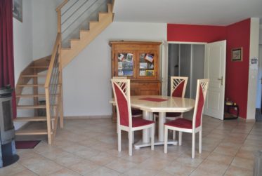 4 Rooms House
